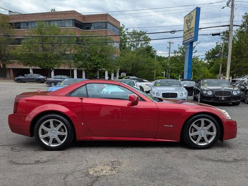 Used 2004 Cadillac XLR RWD image 6