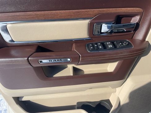 Used 2016 RAM 1500 Laramie w/ Convenience Group image 19