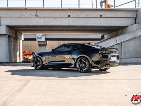 Used 2020 Chevrolet Camaro SS image 49