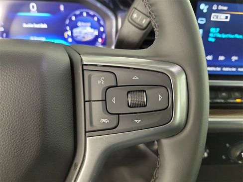 Used 2024 Chevrolet Silverado 1500 LT image 21