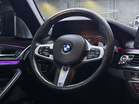 Used 2018 BMW M550i xDrive AWD/4WD image 21