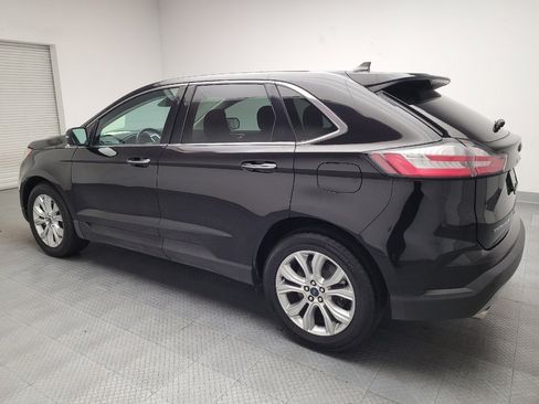 Used 2022 Ford Edge Titanium w/ Equipment Group 301A AWD/4WD image 3