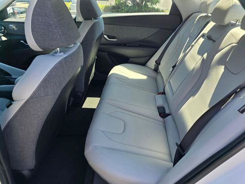 New 2026 Hyundai Elantra Limited FWD image 38