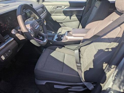 New 2026 GMC Terrain Elevation w/ LPO, Floor Liner Package image 4