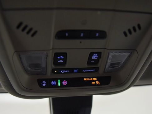 Used 2023 GMC Terrain Denali w/ Black Diamond Edition AWD/4WD image 29