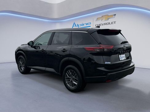 Used 2024 Nissan Rogue S AWD/4WD image 3