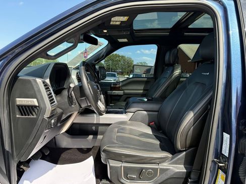 Used 2016 Ford F150 Platinum w/ Equipment Group 701A Luxury AWD/4WD image 27