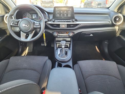 Used 2019 Kia Forte LXS image 10