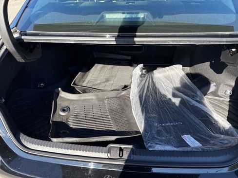 Used 2023 Lexus ES 250 w/ Premium Package image 9