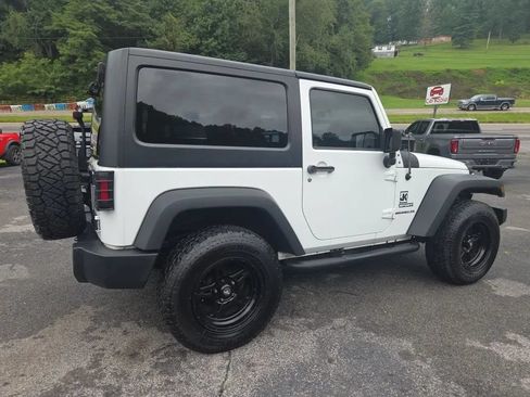 Used 2012 Jeep Wrangler Sport AWD/4WD image 5