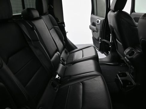 Used 2021 Jeep Gladiator Overland w/ Popular Equipment Package image 13