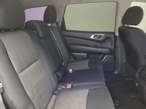 Used 2018 Nissan Pathfinder SV w/ Cargo Package image 19