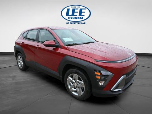 Used 2026 Hyundai Kona SE FWD image 1