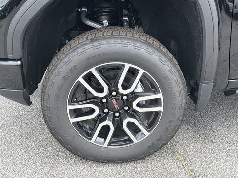 New 2026 GMC Sierra 1500 AT4 w/ Technology Package AWD/4WD image 22