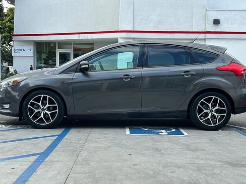 Used 2018 Ford Focus SEL FWD image 7