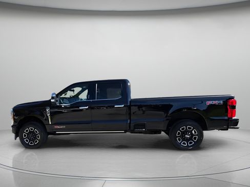 Certified 2023 Ford F350 Platinum image 18