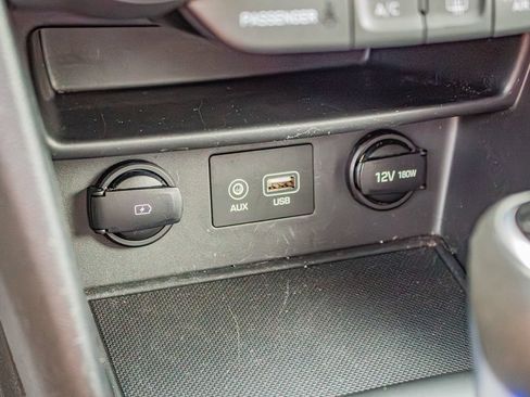Used 2020 Hyundai Kona SEL FWD image 27