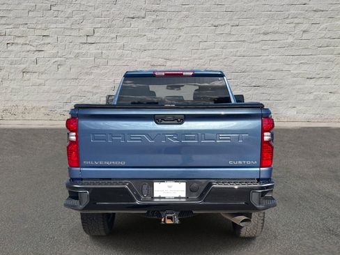 Used 2024 Chevrolet Silverado 2500 Custom w/ Custom Convenience Package image 6