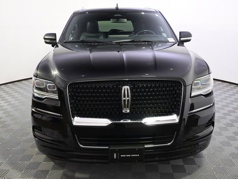 Used 2024 Lincoln Navigator Reserve AWD/4WD image 10