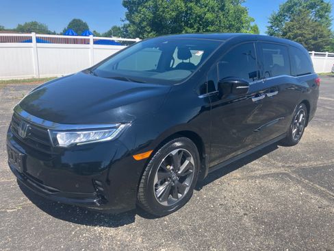 Used 2022 Honda Odyssey Elite image 1
