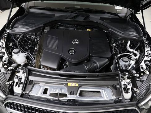 Used 2023 Mercedes-Benz GLC 300 4MATIC image 37