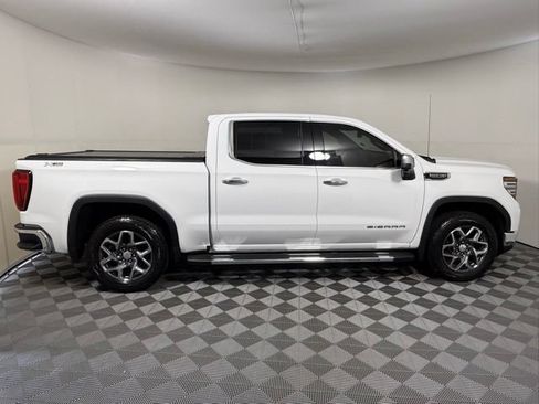 Used 2026 GMC Sierra 1500 SLT w/ SLT Premium Plus Package AWD/4WD image 16
