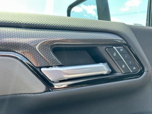 New 2026 Chevrolet Silverado 2500 ZR2 w/ LPO, Dark Essentials Package AWD/4WD image 27