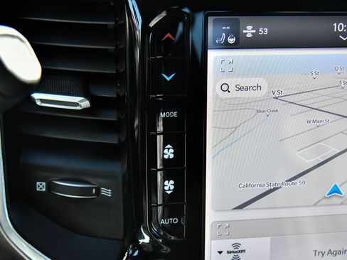 Used 2024 RAM 2500 Laramie image 29