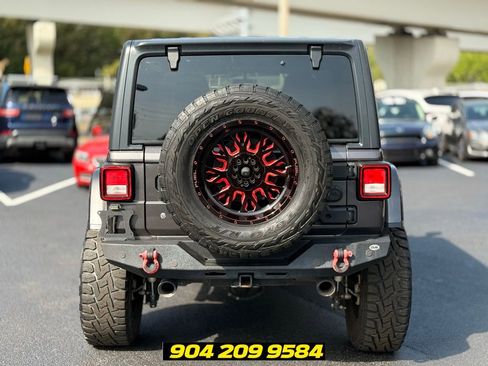 Used 2020 Jeep Wrangler Unlimited Rubicon AWD/4WD image 8