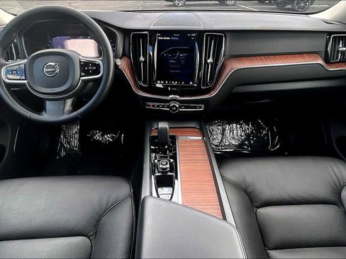 Certified 2023 Volvo XC60 B5 Plus w/ Protection Package Premier image 14