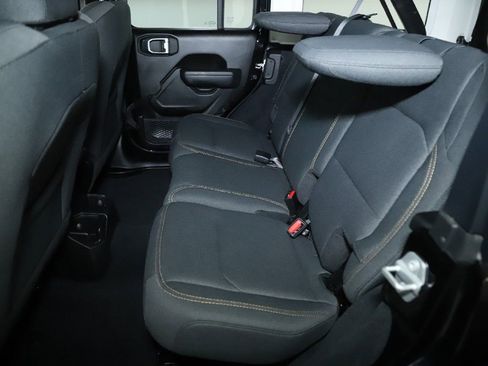 Used 2025 Jeep Wrangler Sport S image 14