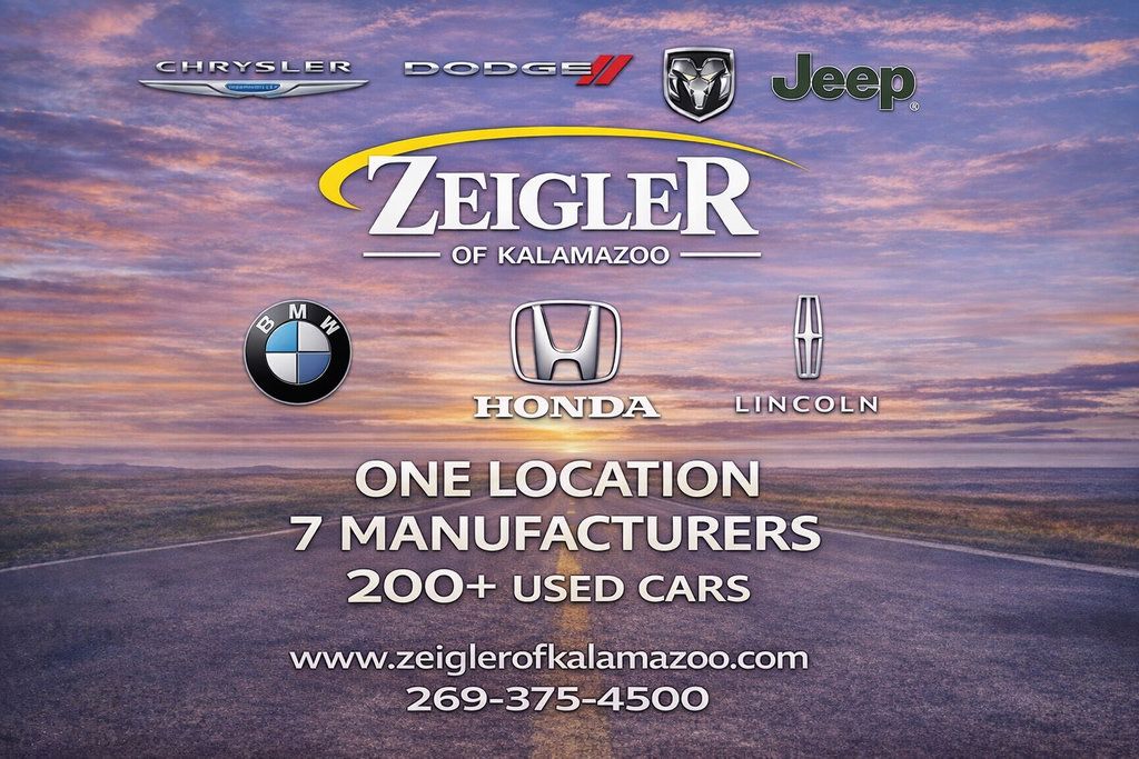 Used 2023 Jeep Grand Cherokee L Limited w/ Black Appearance Package AWD/4WD image 7