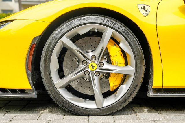 Used 2021 Ferrari SF90 Stradale AWD/4WD image 14