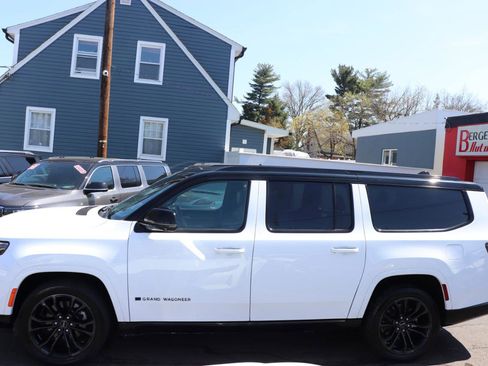 Used 2024 Jeep Grand Wagoneer L Series II w/ Quick Order Packagew 28T image 2