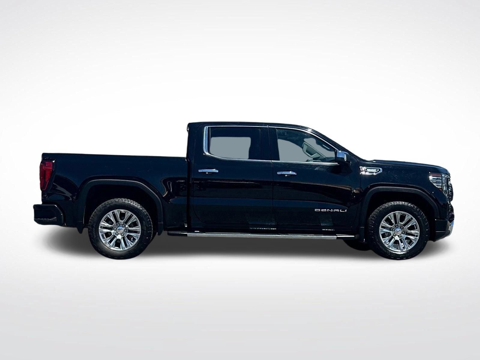 Used 2024 GMC Sierra 1500 Denali AWD/4WD image 2