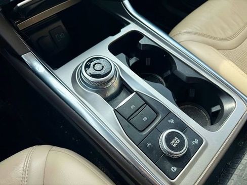 Used 2021 Ford Explorer Platinum w/ Equipment Group 601A image 19