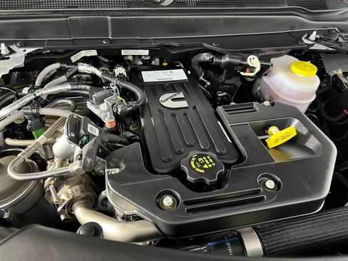 Used 2025 RAM 2500 Laramie image 33