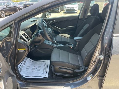Used 2016 Kia Forte LX FWD image 12