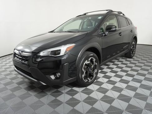 Used 2023 Subaru Crosstrek 2.5i Limited w/ Moonroof Package image 3