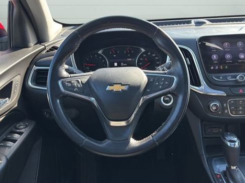 Used 2019 Chevrolet Equinox LT w/ Sun & Navigation Package image 13