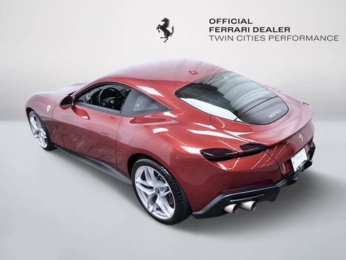 Certified 2021 Ferrari Roma RWD image 5