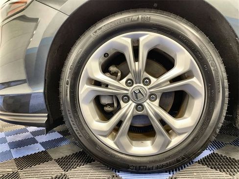 Certified 2025 Honda Accord LX image 10