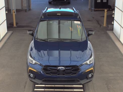 Used 2025 Subaru Crosstrek 2.5i Sport AWD/4WD image 2