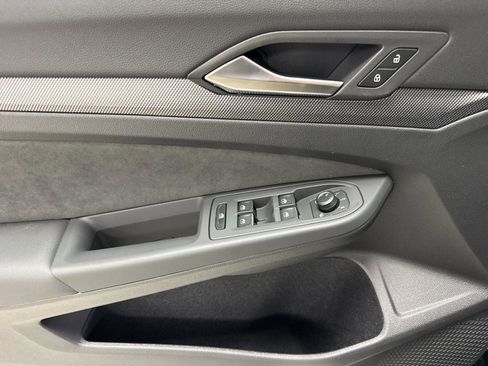 New 2026 Volkswagen Golf SE FWD image 10