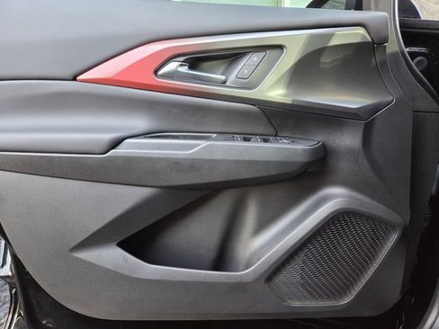 Used 2024 Chevrolet Equinox EV RS FWD image 18