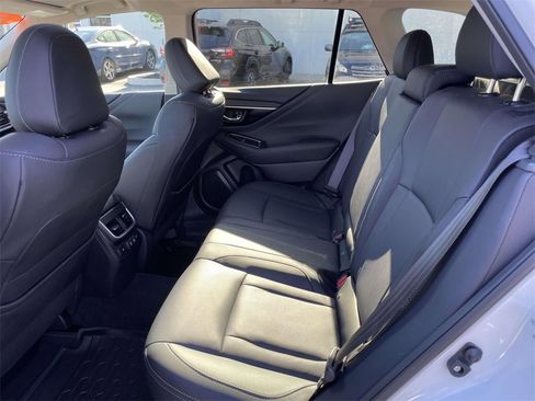 Used 2022 Subaru Outback Limited image 11
