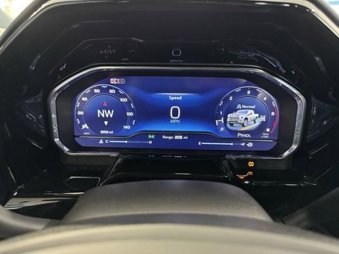 Used 2025 Chevrolet Silverado 2500 High Country w/ Technology Package image 22