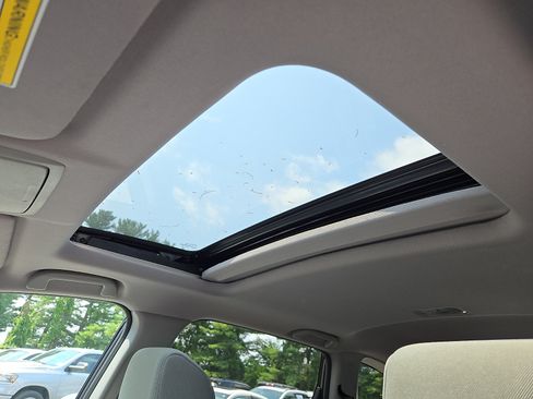 Used 2022 Honda CR-V EX image 14