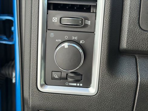 Used 2024 RAM 1500 Classic SLT AWD/4WD image 20