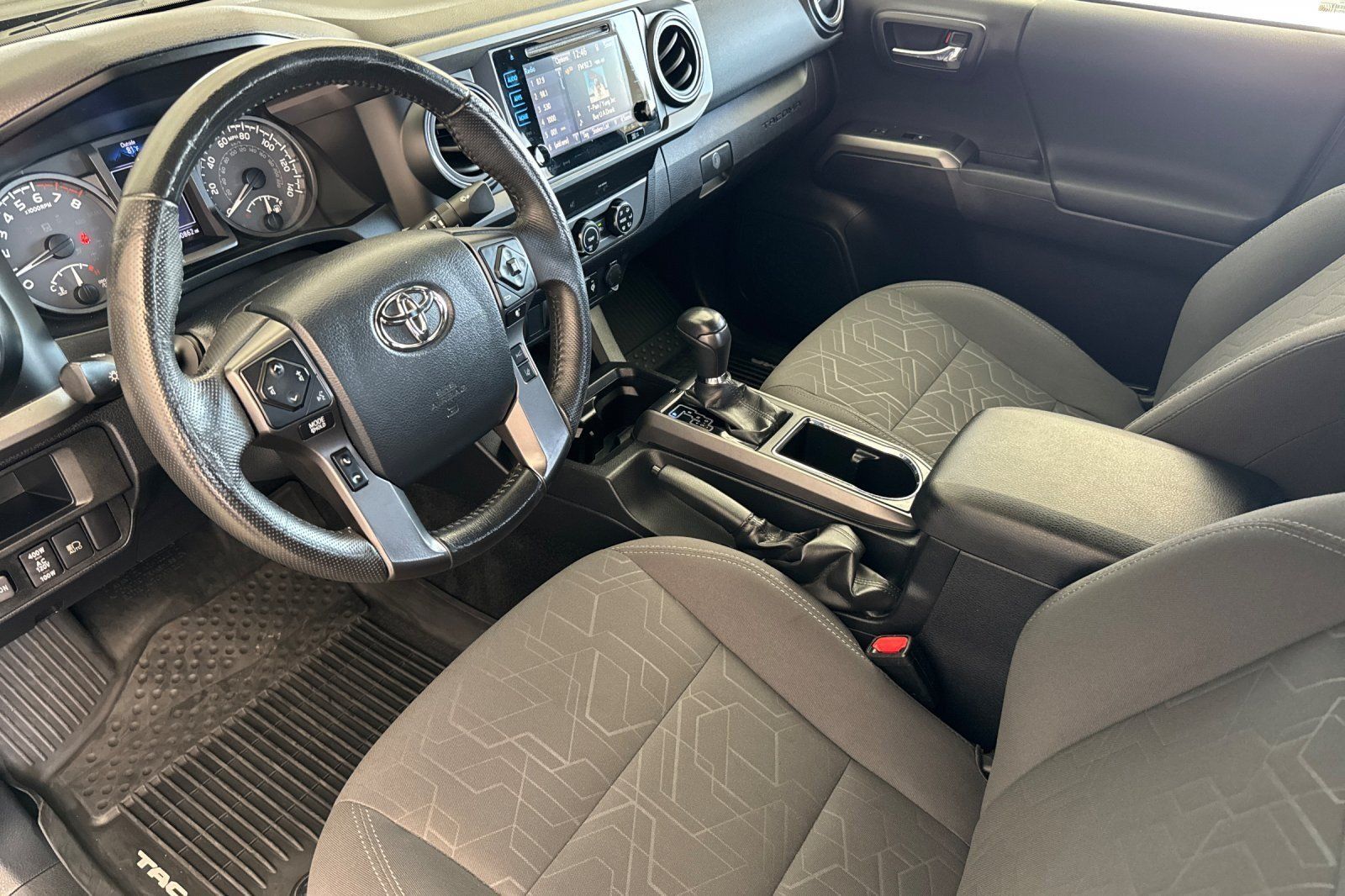 Used 2019 Toyota Tacoma TRD Sport RWD image 9
